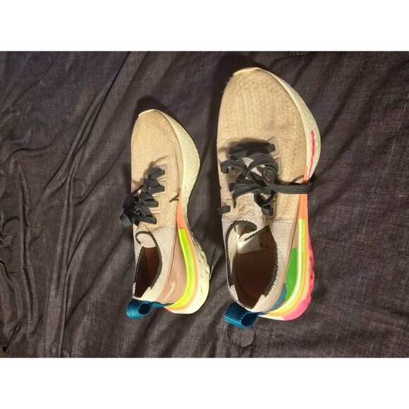 Nike React Size 8 Running Shoes Rainbow Color Womens Euc - Picture 3 of 10